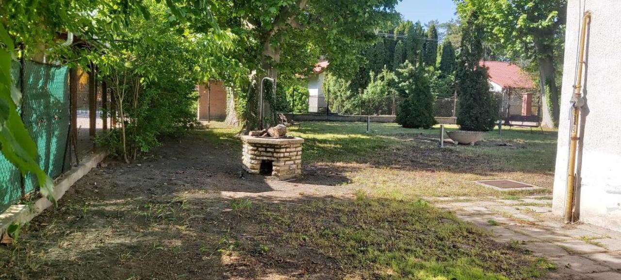 Beach Club Panzió és Camping Zamárdi Exterior foto